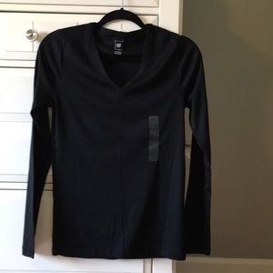 Gap Black Long Sleeve V-Neck Tee Sz M/L NWT
